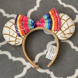Concha Sweet Bread Minnie Ear Headband ✨NWOT✨
